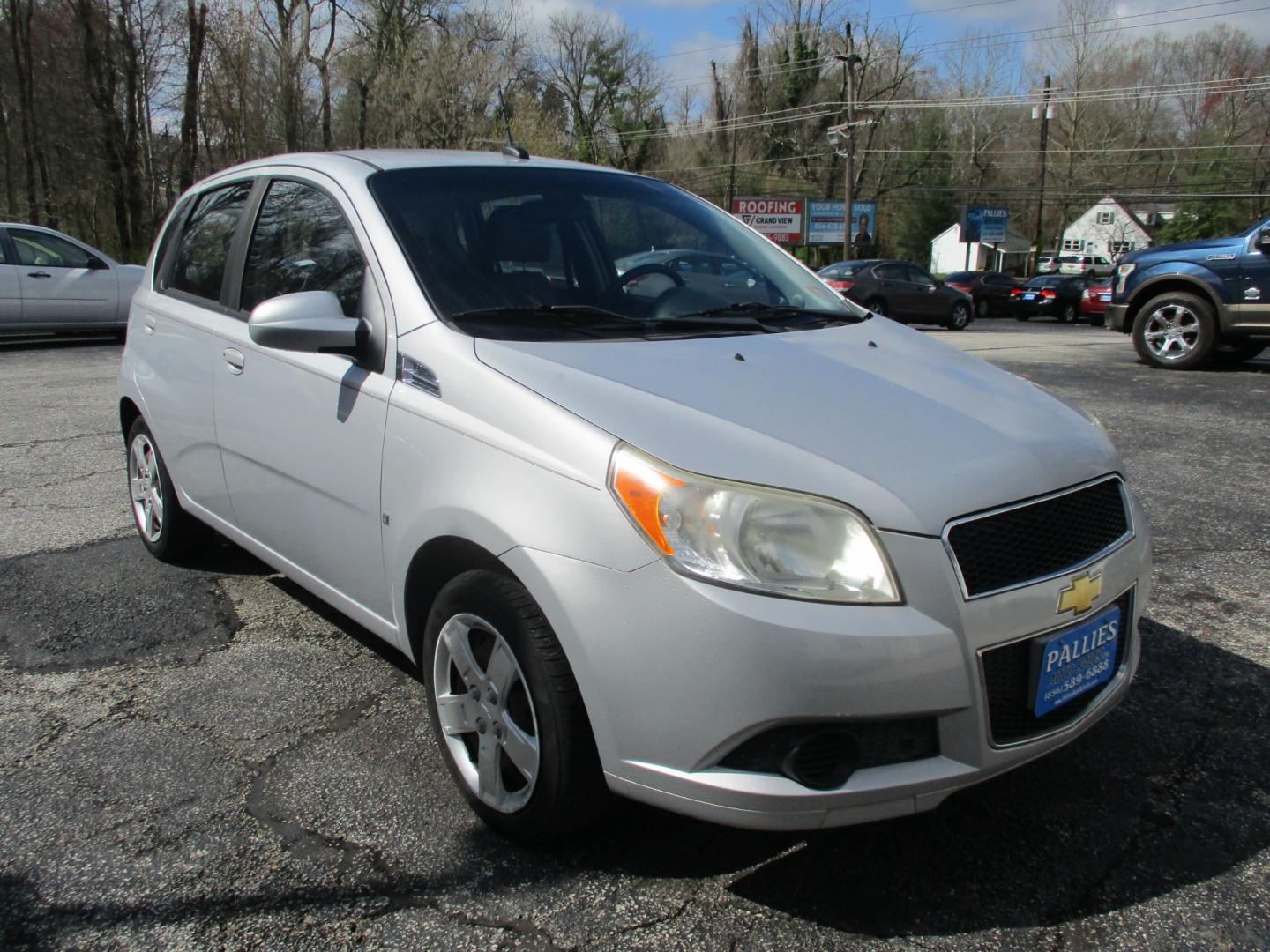 2009 SILVER Chevrolet Aveo5 (KL1TD66E29B) with an 1.6L L4 DOHC 16V engine, AUTOMATIC transmission, located at 540a Delsea Drive, Sewell, NJ, 08080, (856) 589-6888, 39.752560, -75.111206 - Photo#7